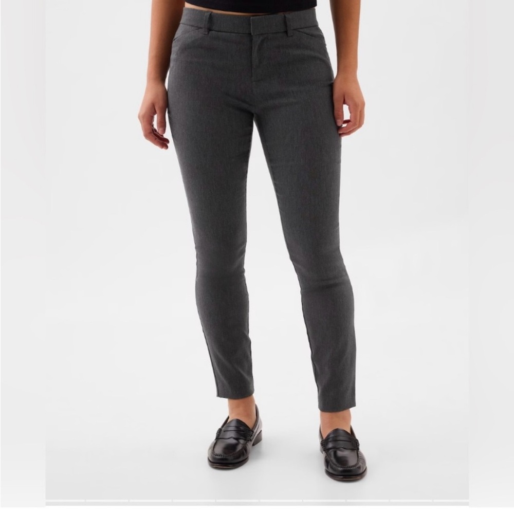 GAP Women’s Slim Stretch Pant, size 0